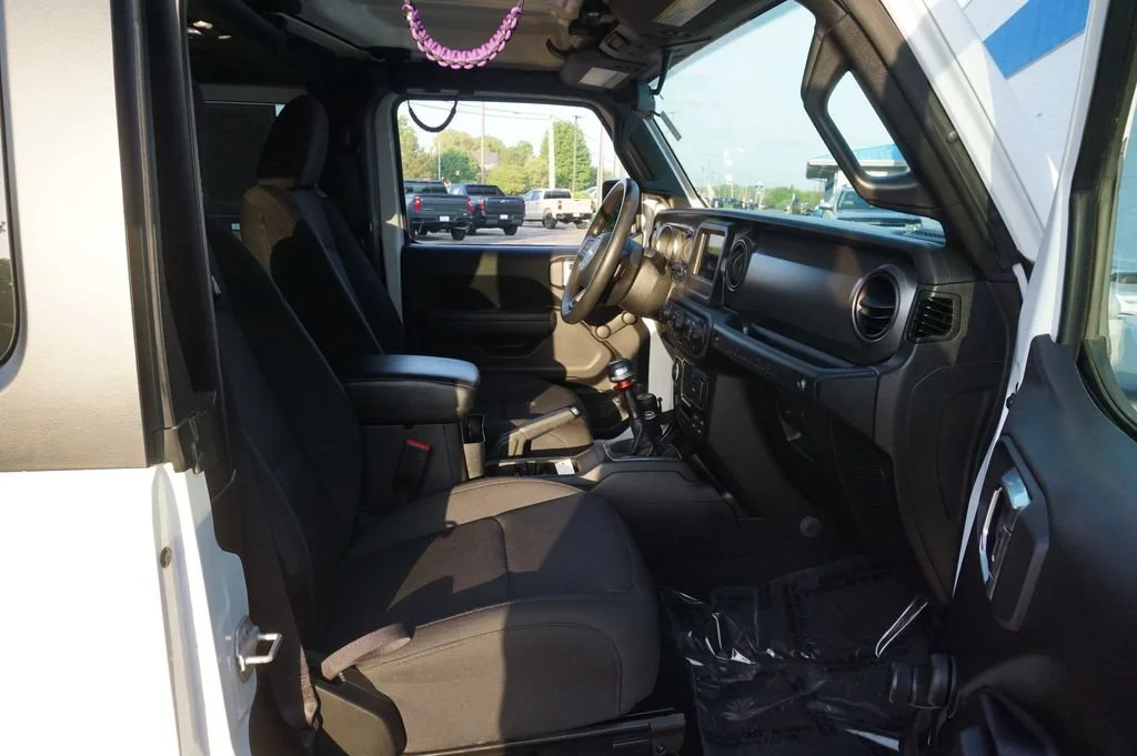 2023 Jeep Wrangler 2-Door Willys Sport - Photo 29