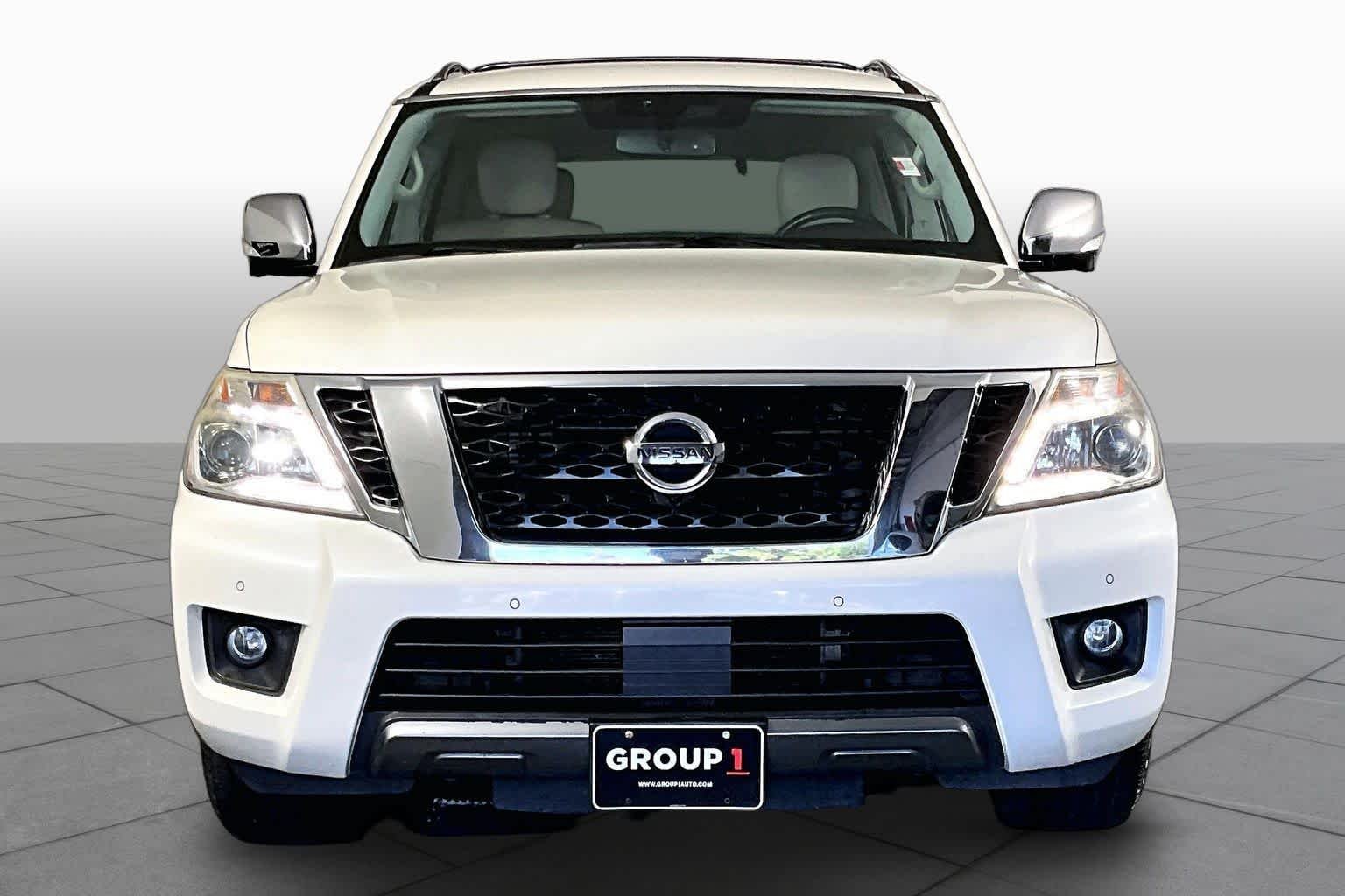 Used 2019 Pearl White Tricoat Nissan SL image 4