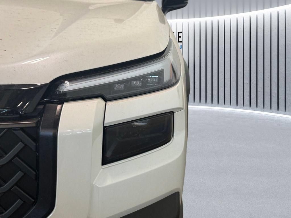New 2026 CRYSTAL WHITE PEARL Subaru Premium image 18