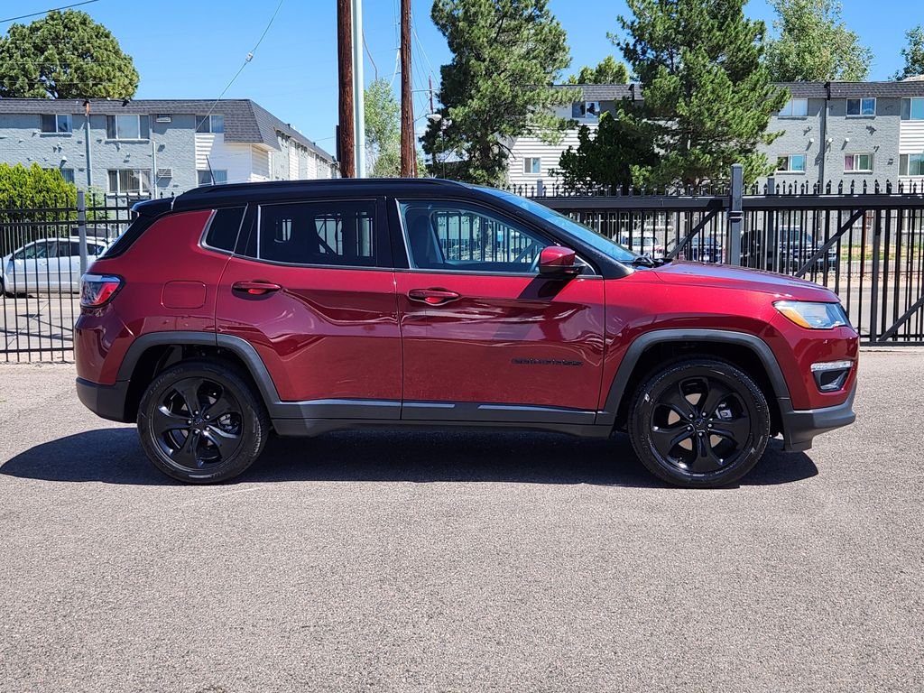 Used 2021 Red Jeep Latitude image 4