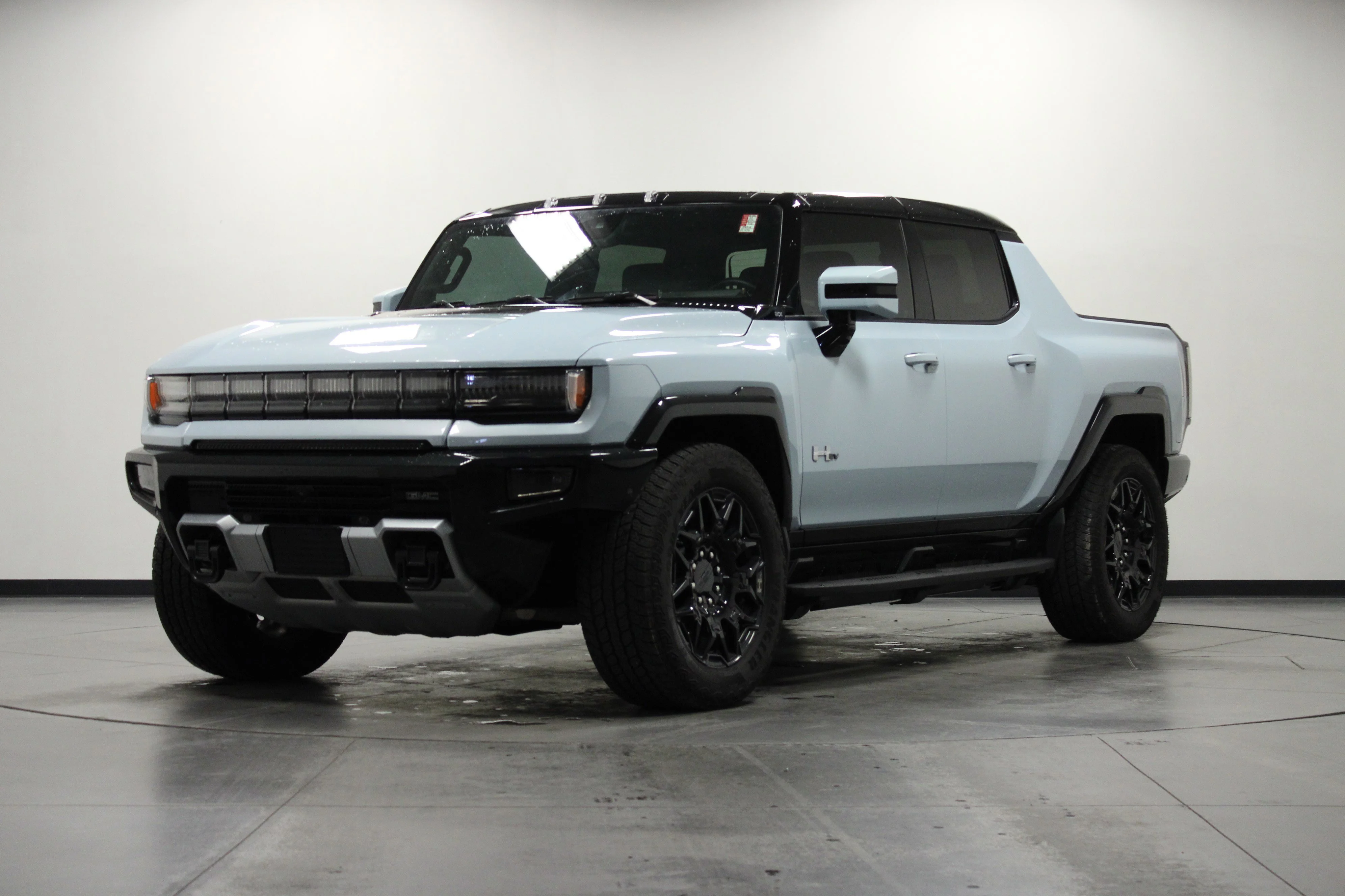 Used 2025 Tide Metallic (No Longer available to order) GMC 2X image 8