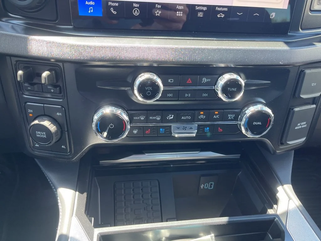 New 2026 Agate Black Metallic Ford F-250® Platinum® image 26