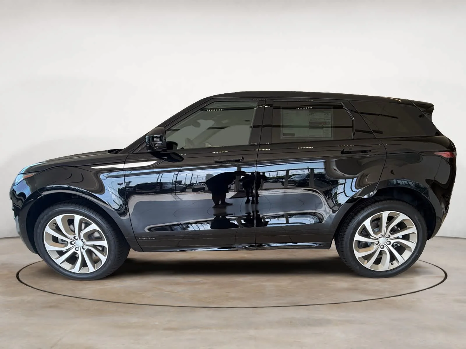 New 2026 Santorini Black Land Rover Hoxton Edition image 2