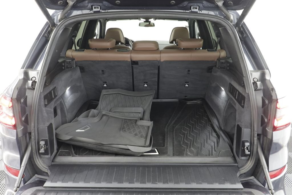 Used 2019 Arctic Gray Metallic BMW xDrive50i image 19