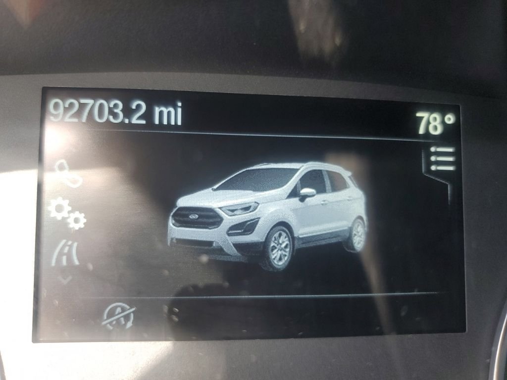 Used 2018 Black Ford SE image 19