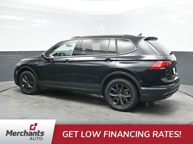 Used 2024 Black Volkswagen 2.0T SE image 4