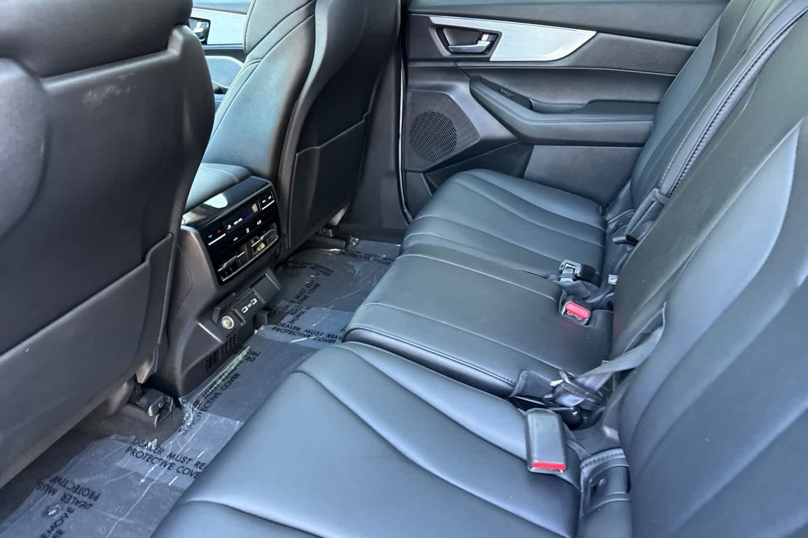 Used 2024 Lunar Silver Metallic Acura  image 4