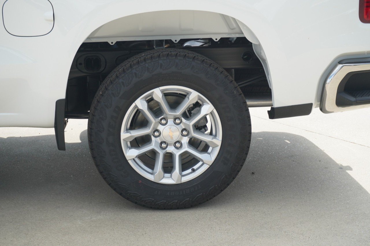 2026 Chevrolet Silverado 1500 LT - Photo 15
