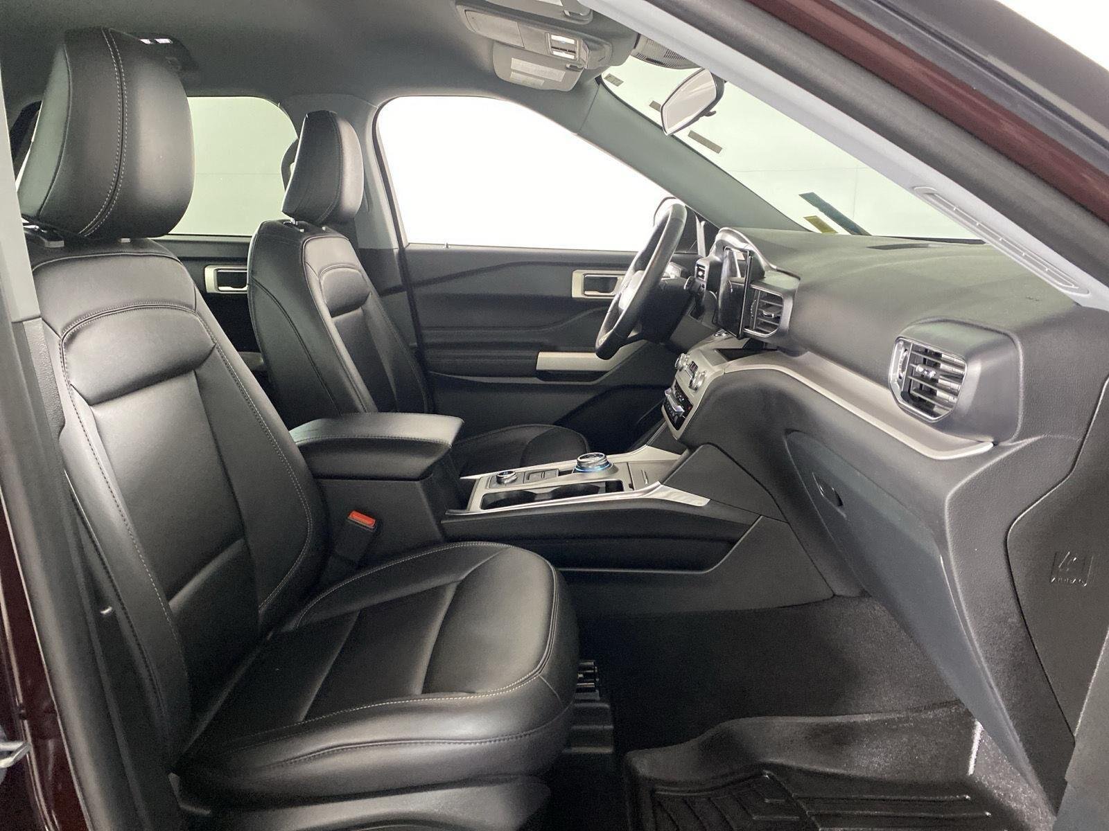 2023 Ford Explorer XLT - Photo 8