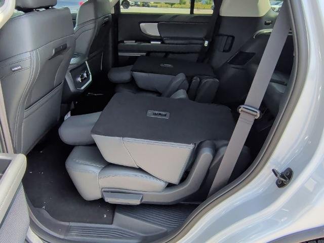 New 2026 Space Silver Metallic Ford Active image 87