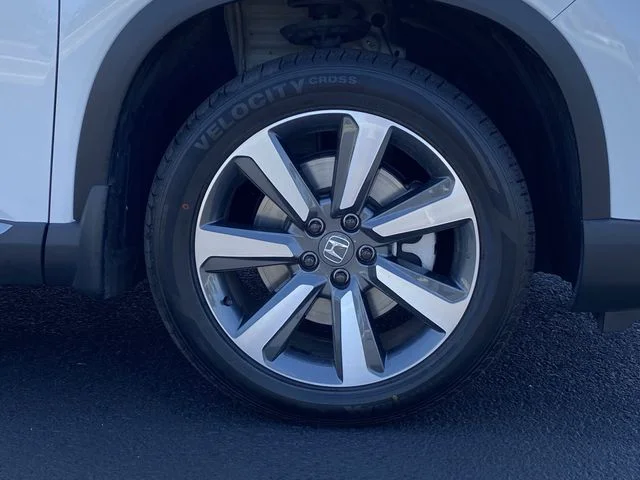 2025 Honda Pilot Touring - Photo 9