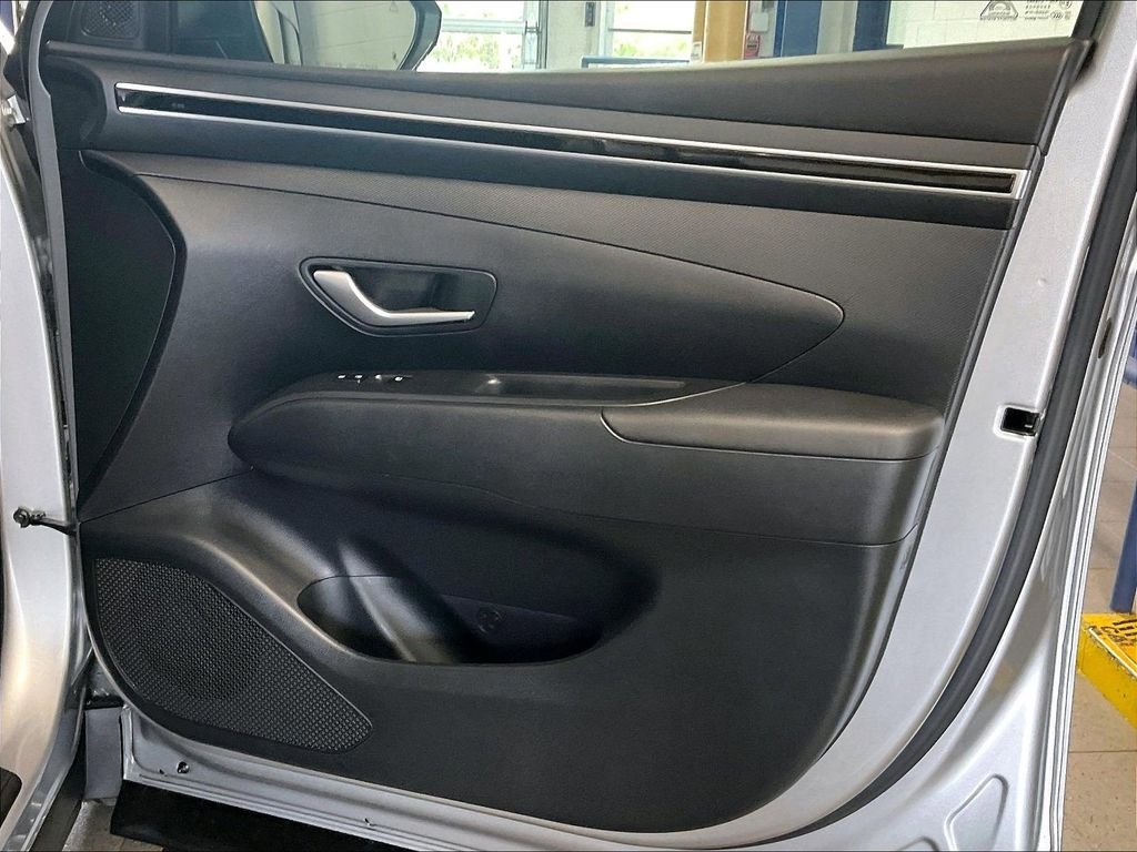 Used 2023 Silver Hyundai SEL image 12