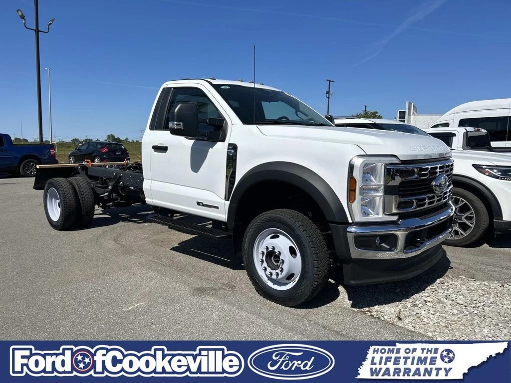 2025 Ford F-450 XLT 4x4 Regular Cab 169-In DRW's photo