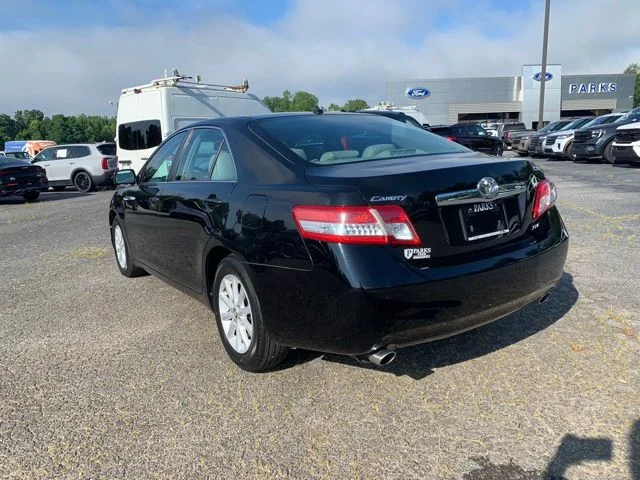 Used 2010 Black Toyota XLE image 6