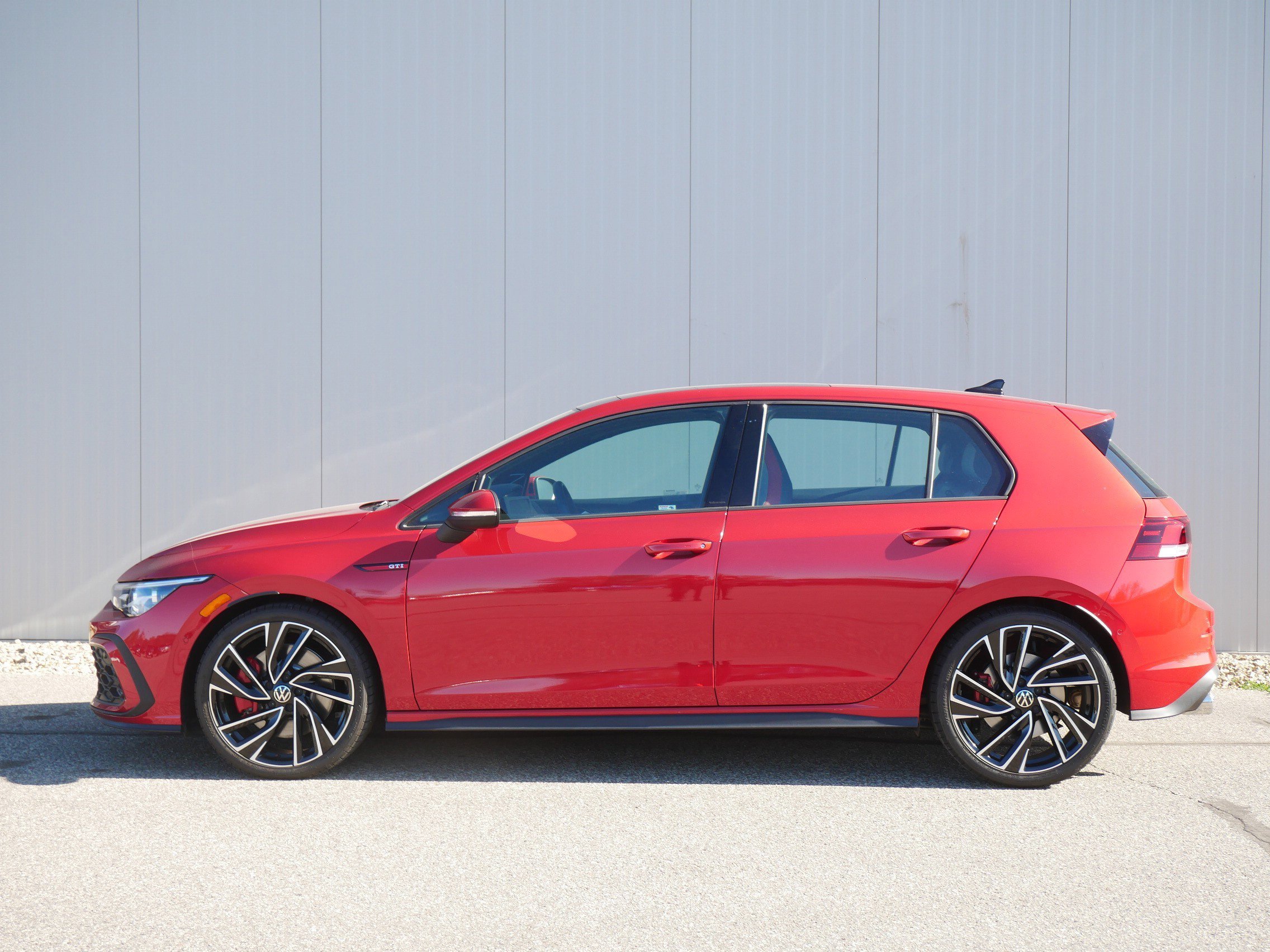 Used 2024 Red Volkswagen Autobahn image 2
