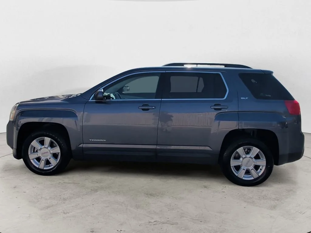 Used 2013 Atlantis Blue Metallic GMC SLT image 2