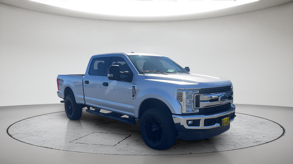 Used 2018 Silver Ford XLT image 6