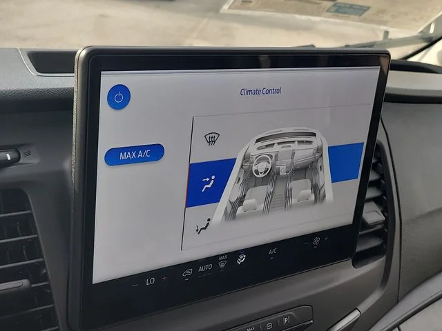New 2026 Oxford White Ford Base image 23
