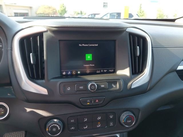 Used 2024 White GMC SLE image 18