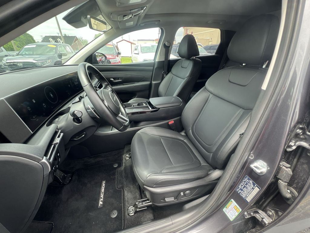 Certified Used 2025 Gray Hyundai SEL Convenience image 17