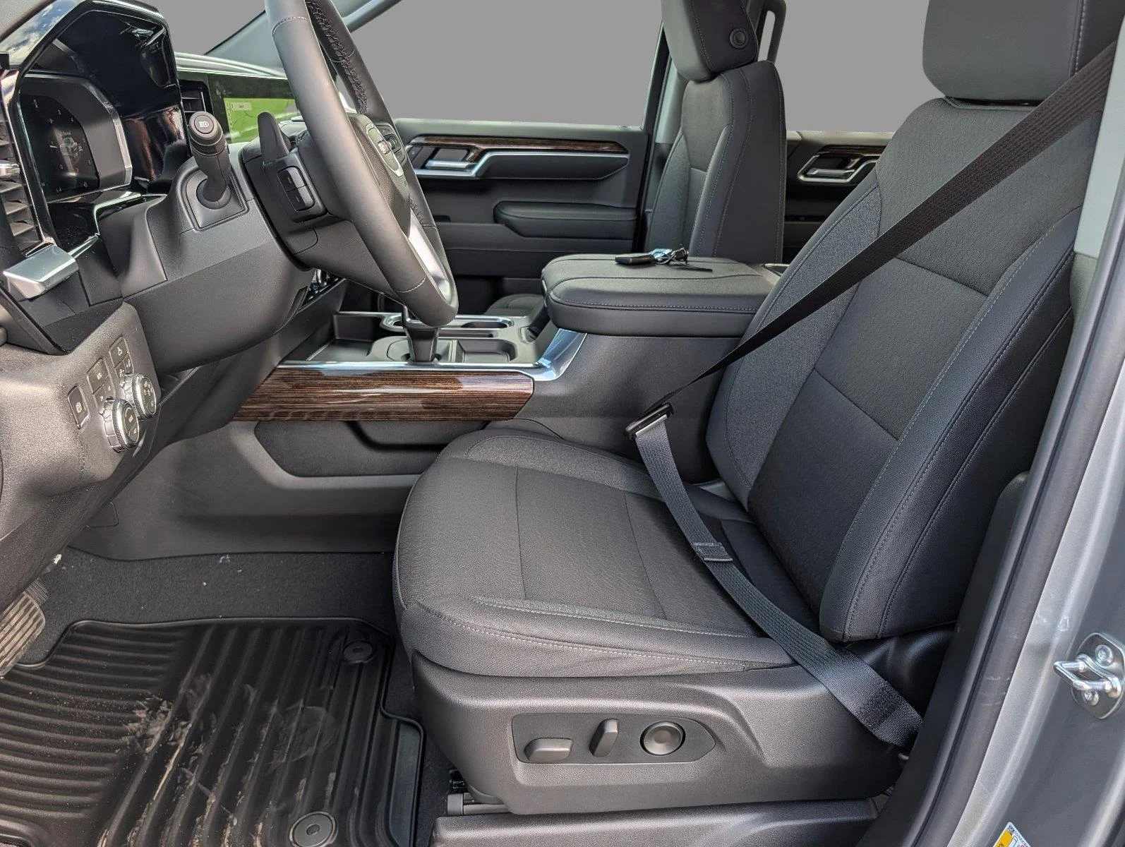 New 2026 Sterling Metallic GMC Elevation image 11