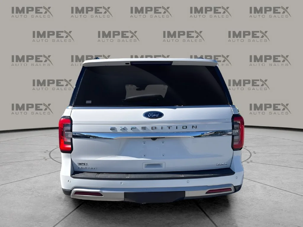 Used 2023 White Ford Limited image 4