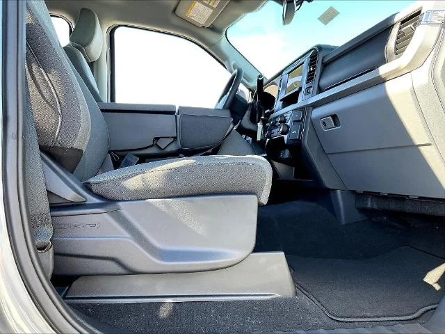 New 2027 Carbonized Gray Metallic Ford F-250® XLT image 53