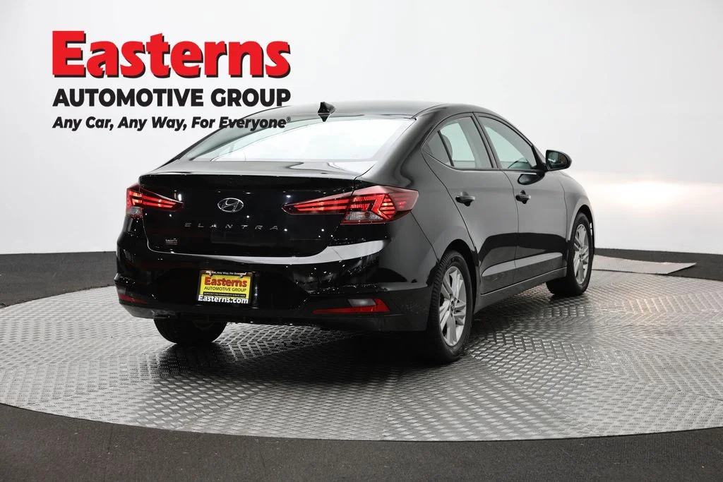 Used 2020 Black Hyundai SEL image 5