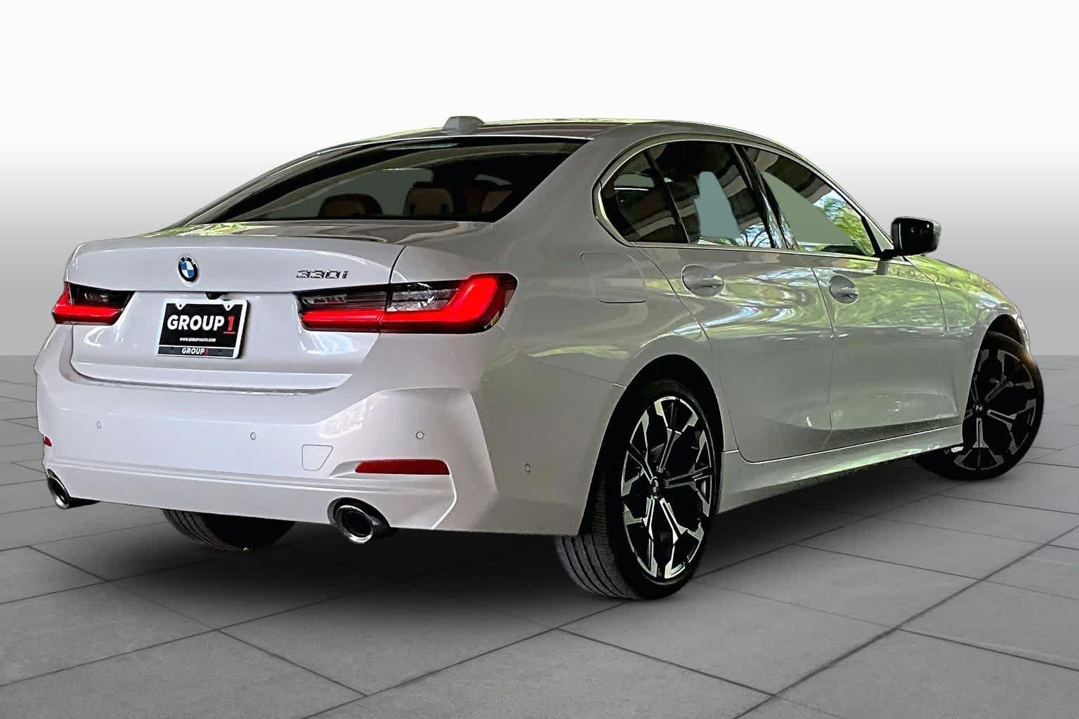 Used 2025 Mineral White Metallic BMW 330i image 12
