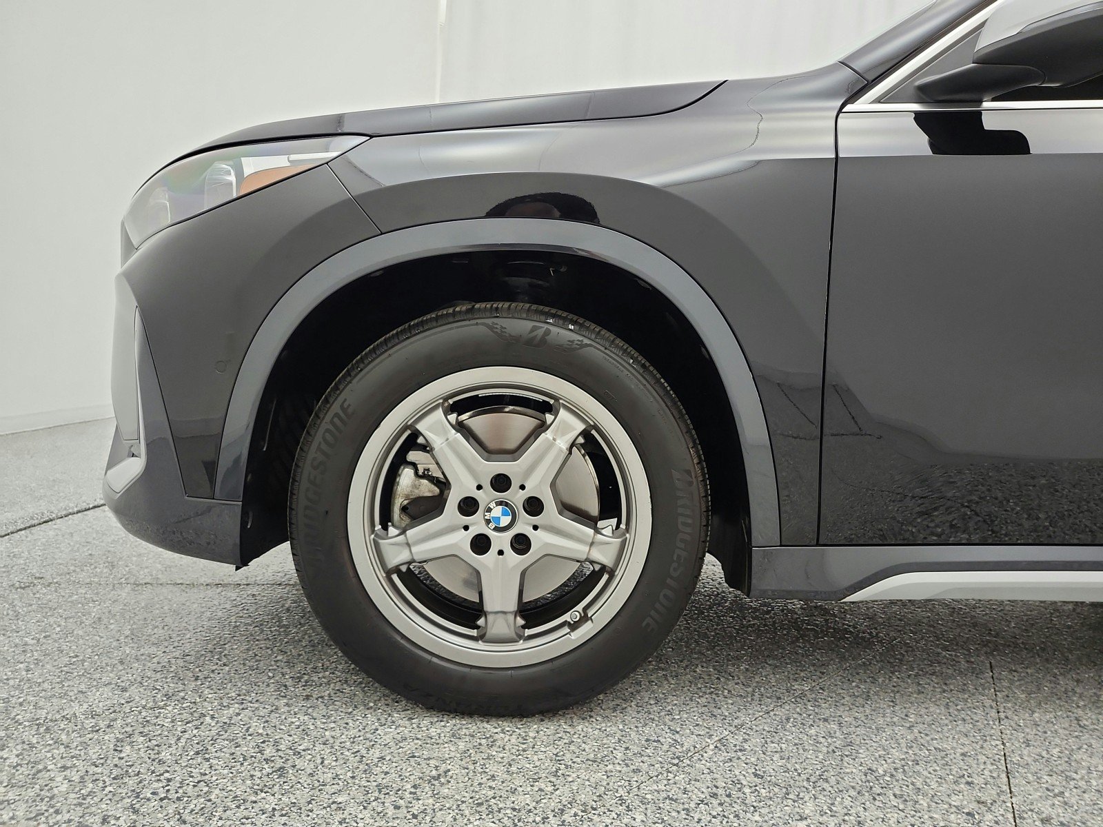 Used 2023 Jet Black BMW xDrive28i Sports Activity Vehicle image 17