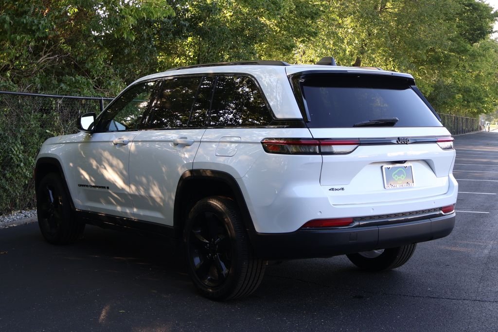 2023 Jeep Grand Cherokee Altitude - Photo 7