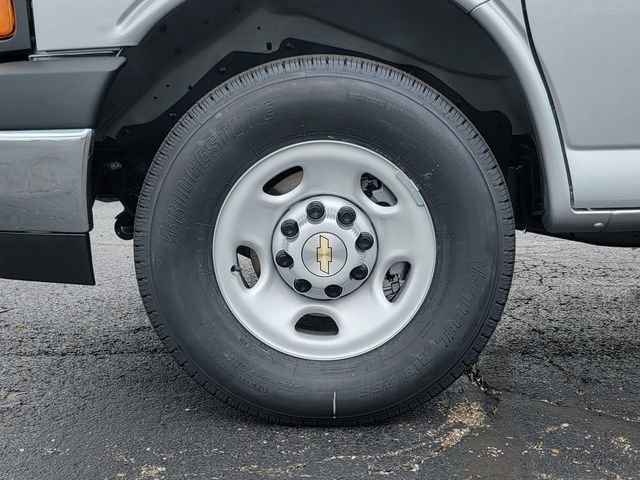 2026 Chevrolet Express Cargo Work Van - Photo 11