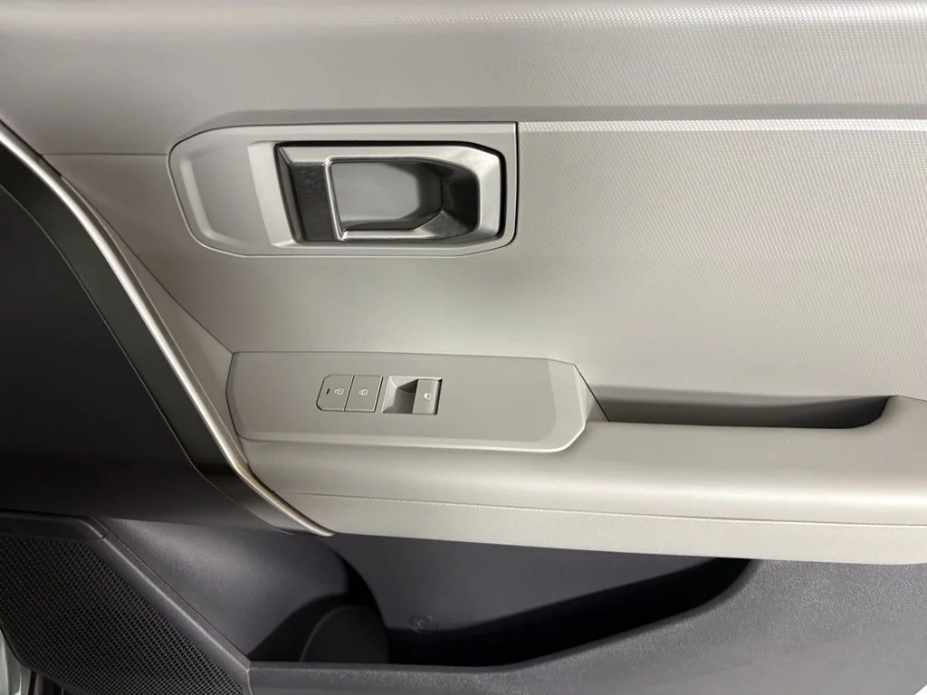 New 2027 Iceberg Green Kia S image 13