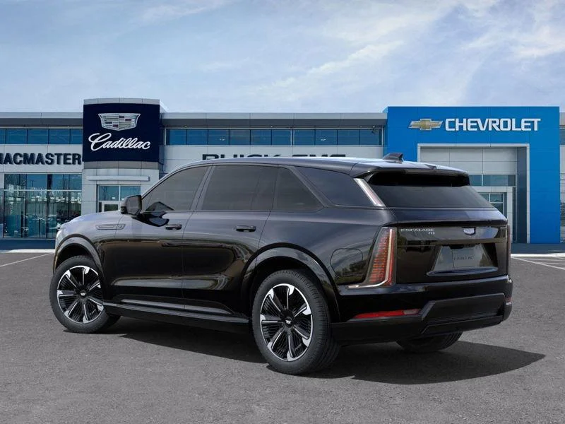 Used 2025  Cadillac Luxury 1 image 3