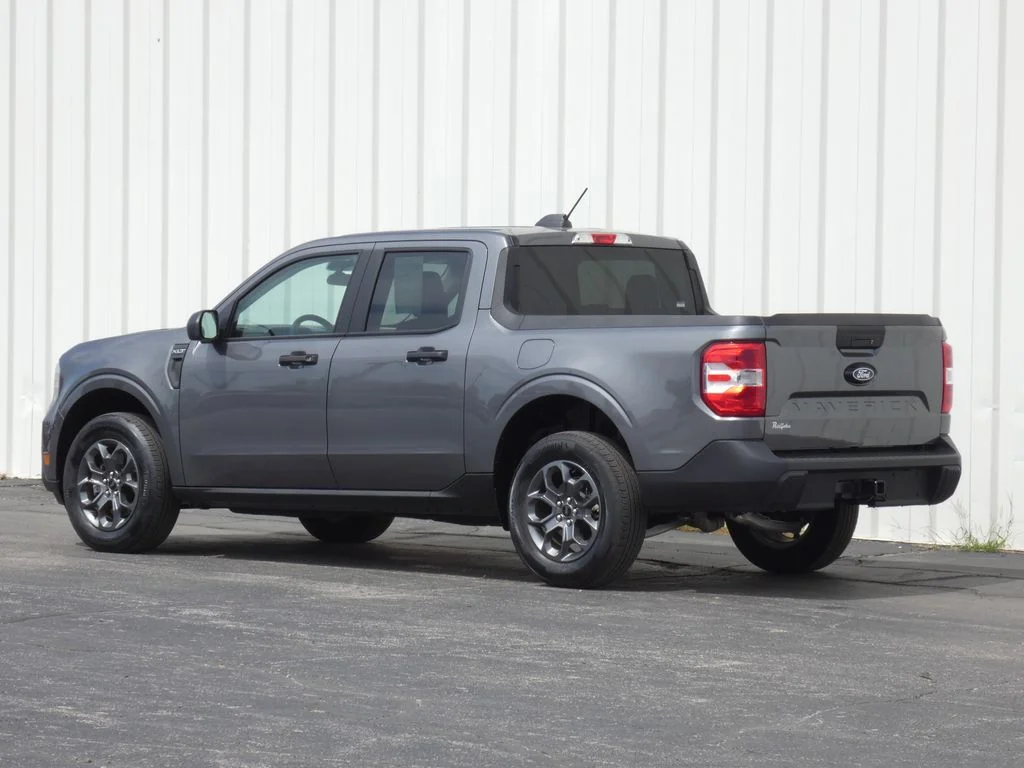 Used 2026 Gray Ford XLT image 36