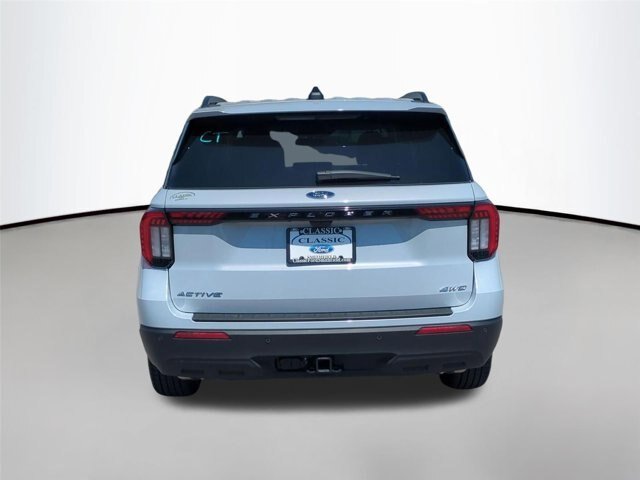 New 2026 Space White Metallic Ford Active image 4