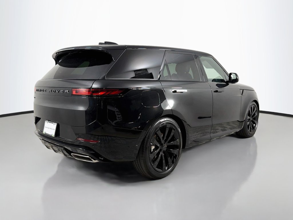 New 2027 Santorini Black Land Rover Dynamic SE P400 image 5