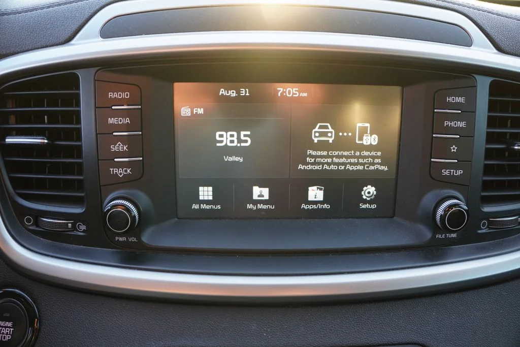 Used 2020 Gravity Gray Kia S image 5