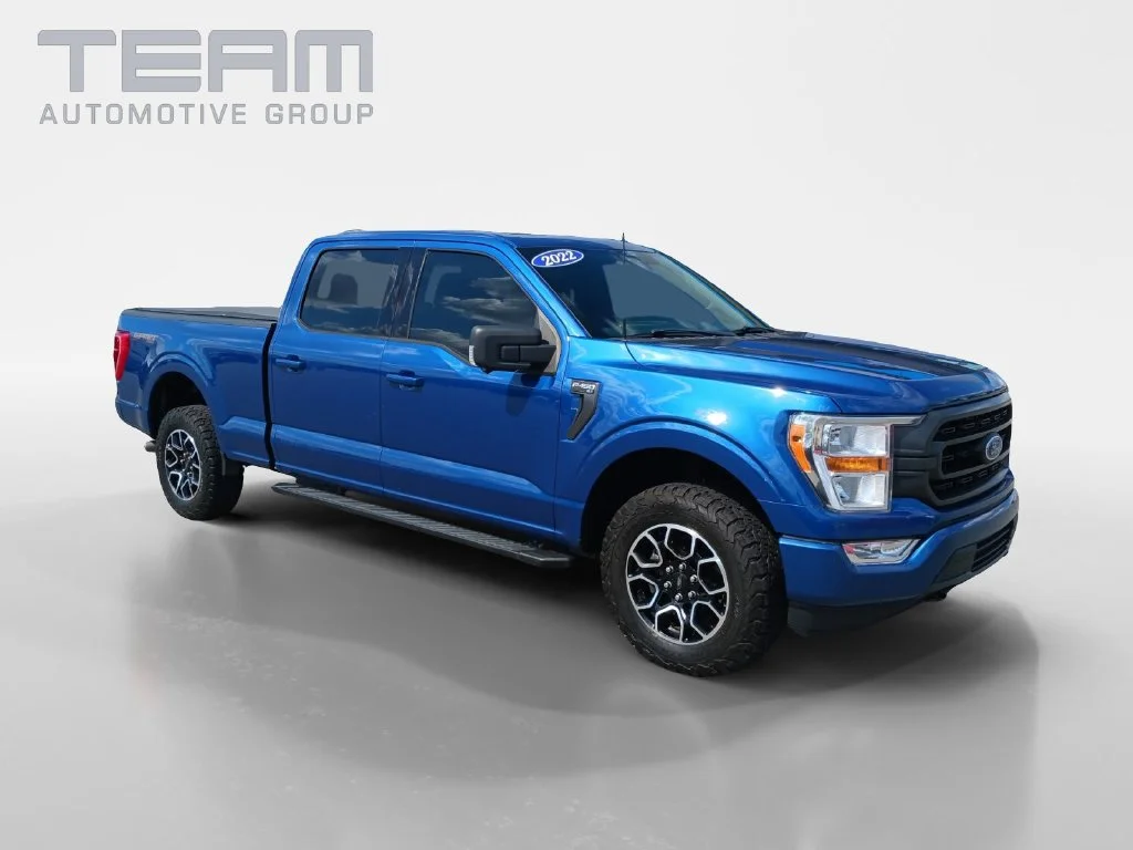 Used 2022 Blue Ford XLT image 1