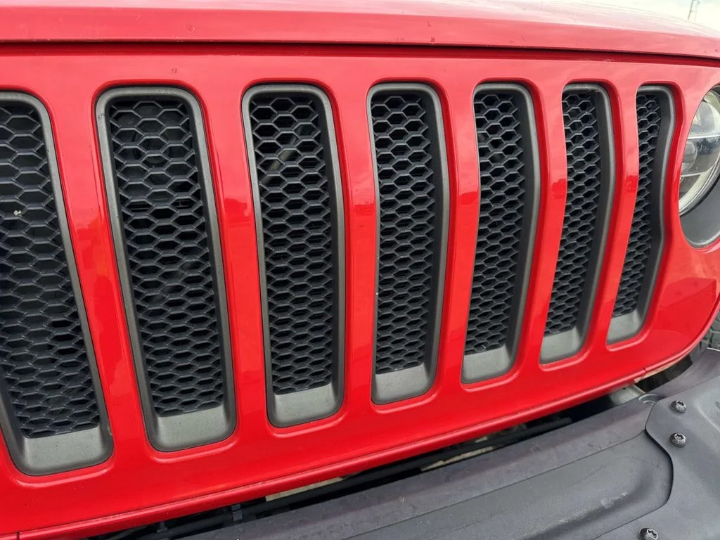Used 2018 Red Jeep Unlimited Rubicon image 6