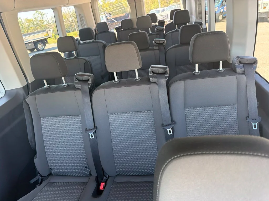 Used 2024 Oxford White Ford XLT image 11