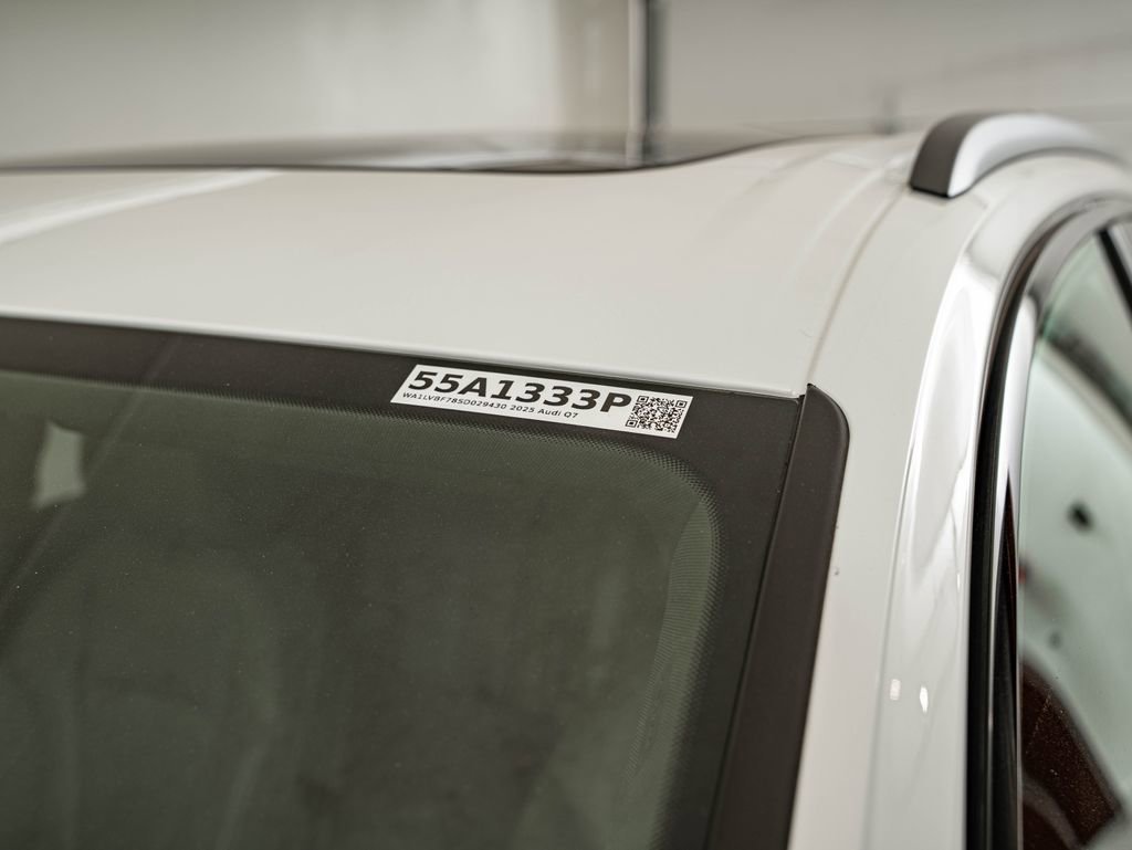 Used 2025 Glacier White Metallic Audi 55 Premium Plus image 9