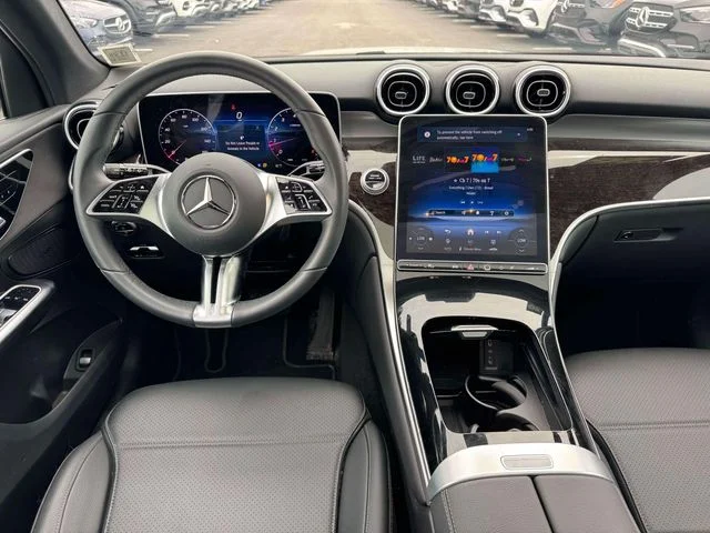 Used 2026 White Mercedes-Benz GLC 300 image 5