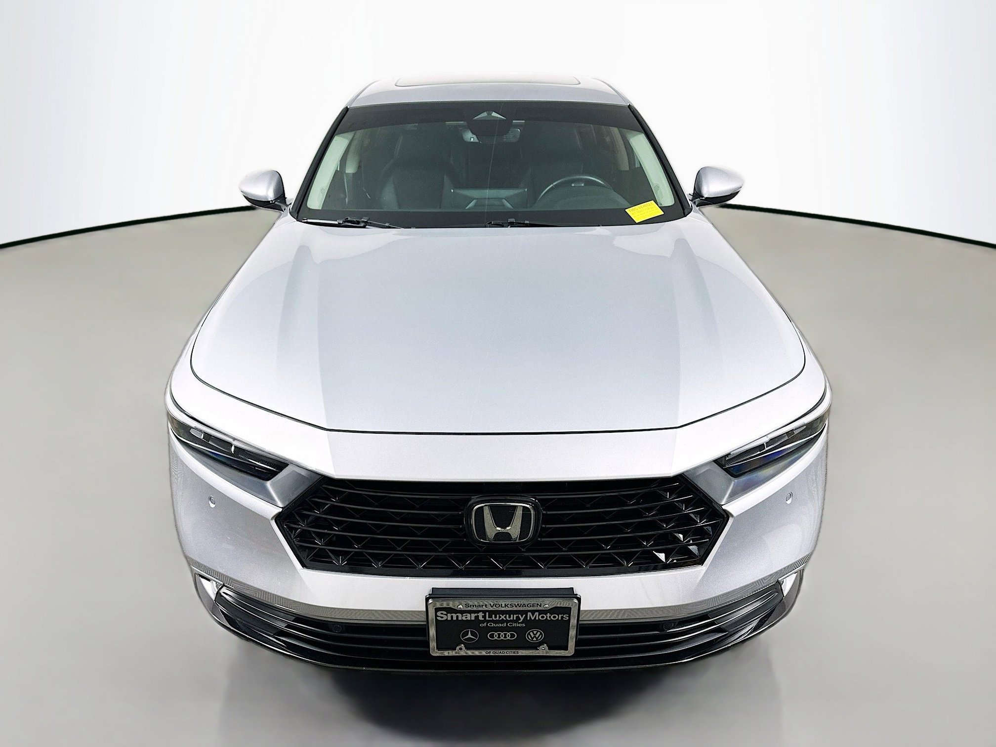 Used 2024 Solar Silver Metallic Honda EX-L image 6