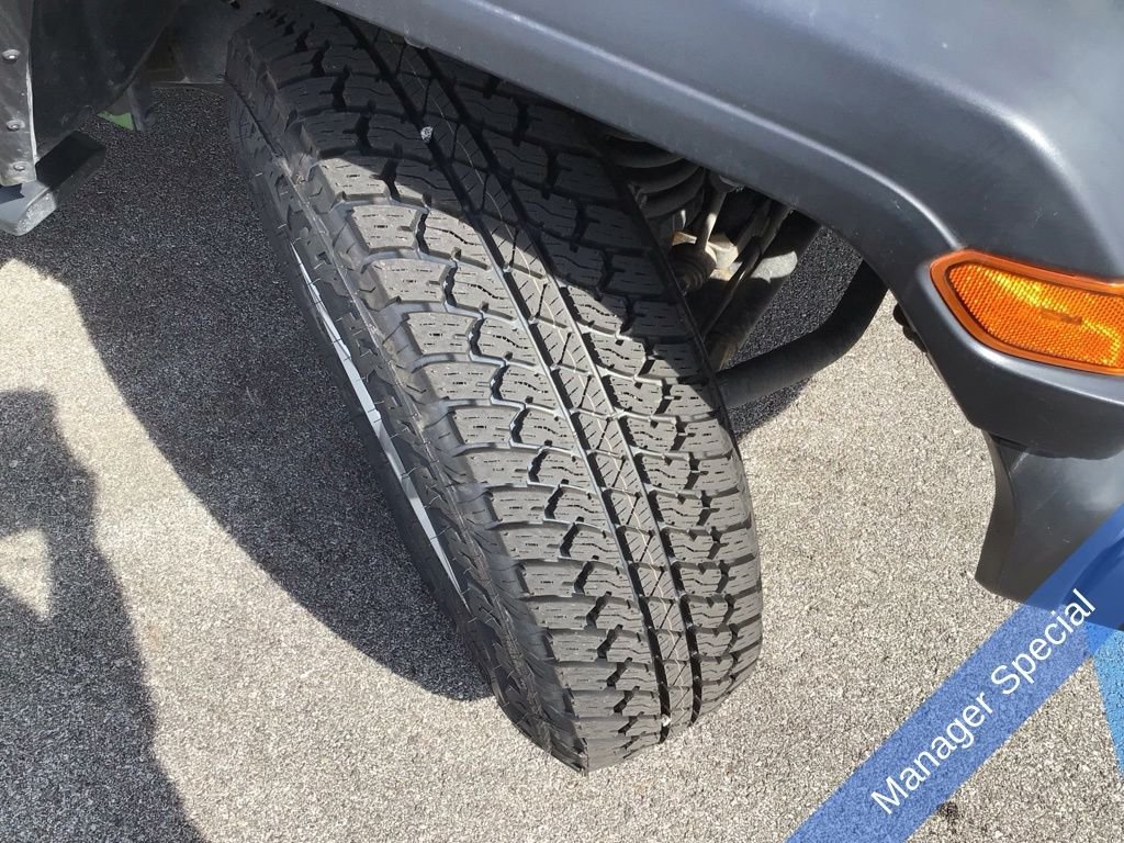 Used 2018 Green Jeep Unlimited Sport S image 20