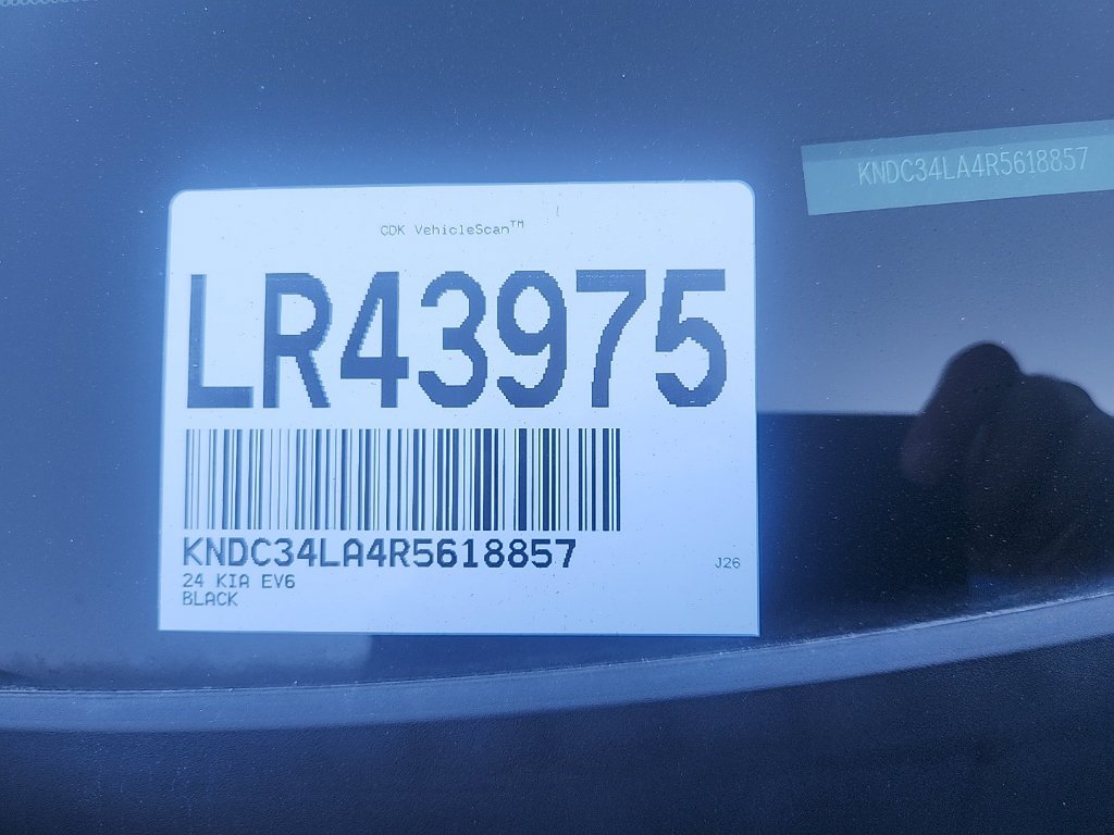 Used 2024 Aurora Black Kia Light image 4
