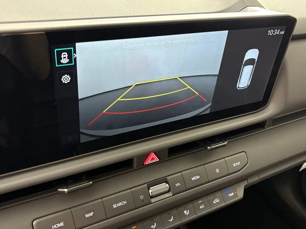 New 2027 Snow White Pearl / Black Roof Kia X-Line image 37