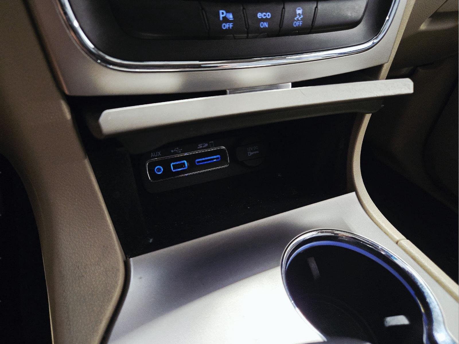 Used 2015 Bright White Clearcoat Jeep Limited image 39
