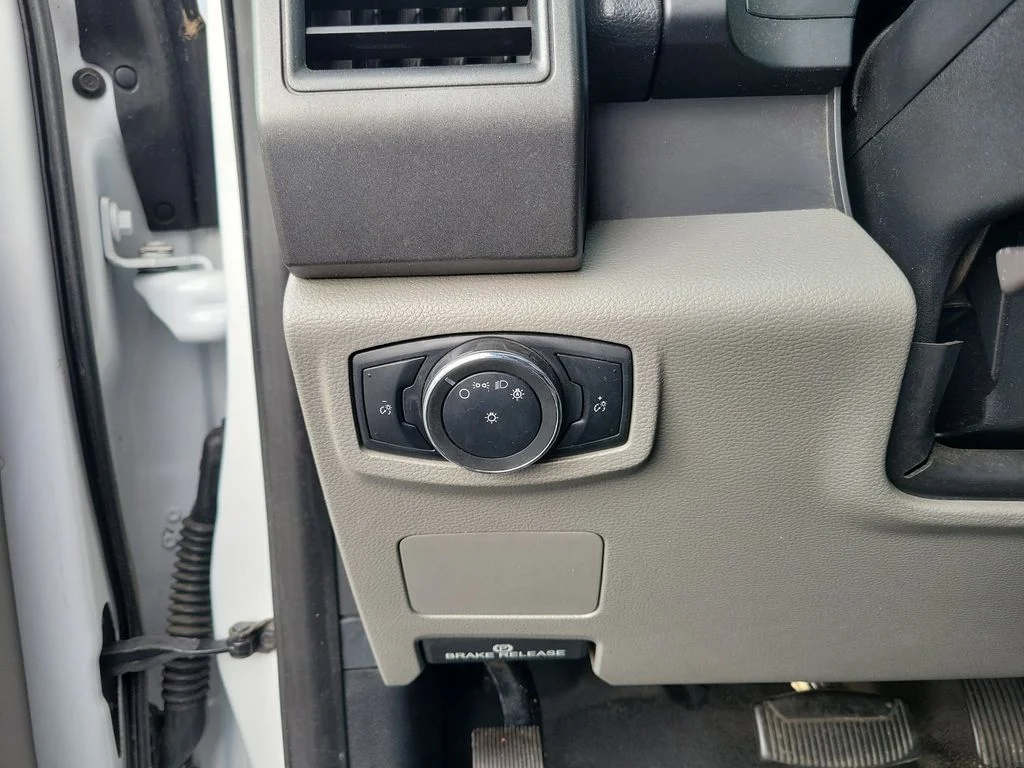 2019 Ford F-550 Super Duty Chassis Cab XL - Photo 15