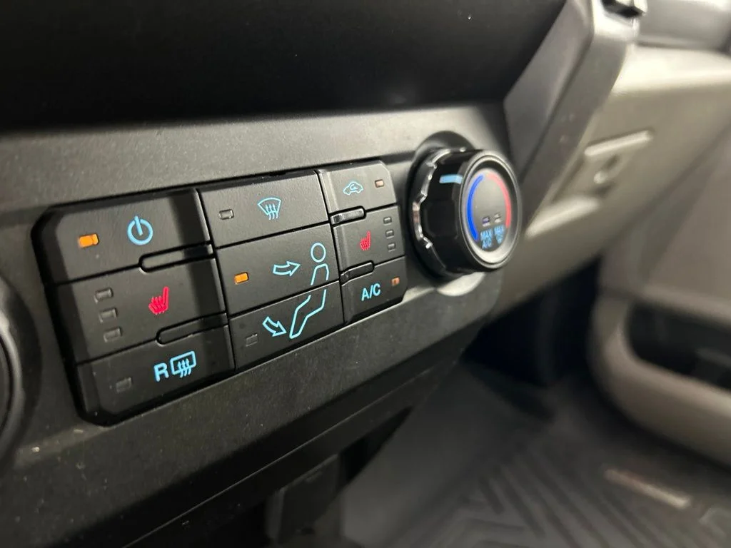 Used 2019  Ford XLT image 18